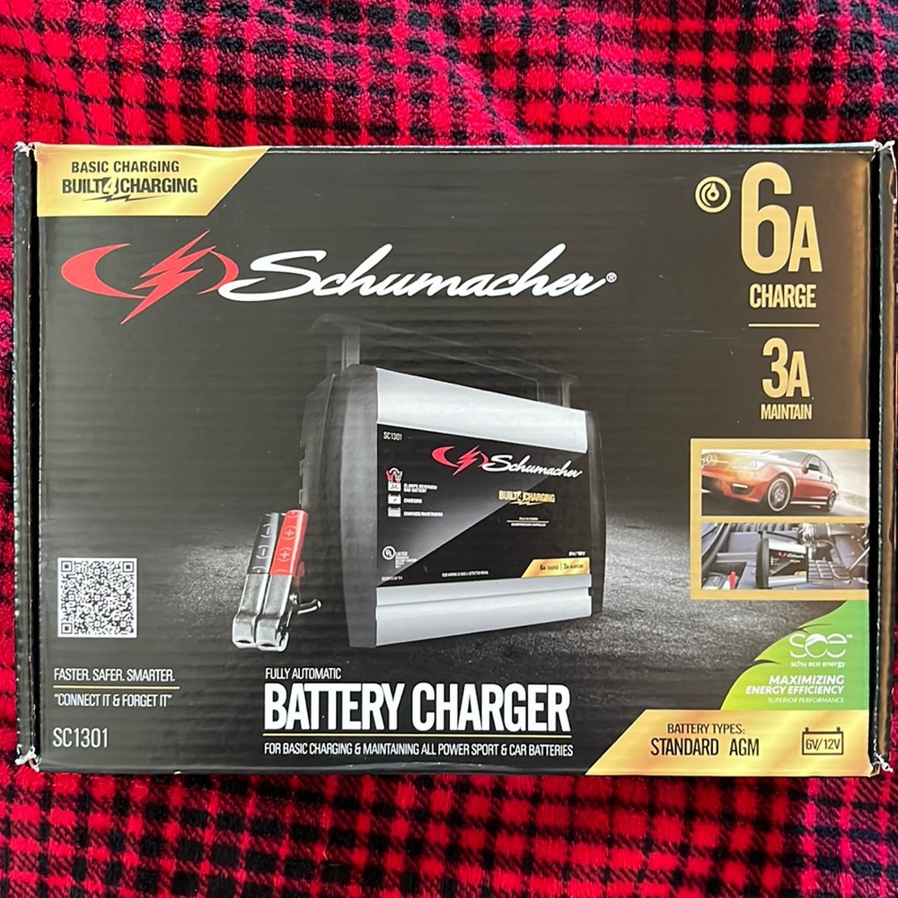 Battery charger - 6A power sport and car battery